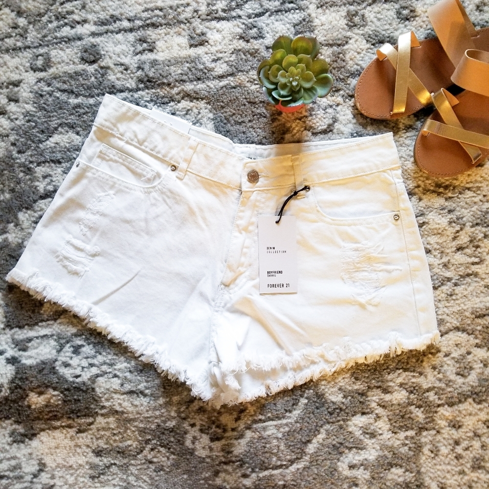 Forever21 Raw Hem Boyfriend Shorts